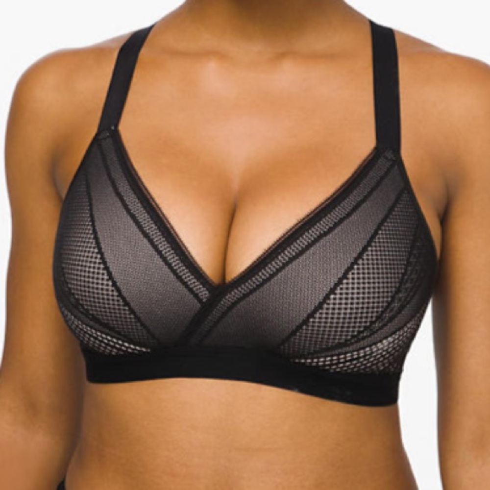 🌺 Lululemon Awake to Lace Bra 🌺